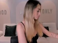Amateur Live Sex Cam of StacyWoods