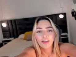 Amateur Watch Live Sex Cams of MelissaMoore