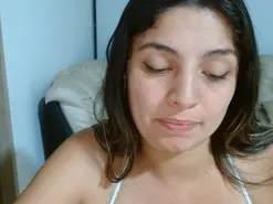 Amateur Nude Webcam of Isabel_Lilly