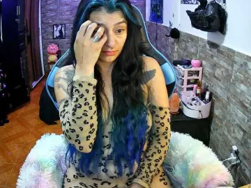 Bongacams Live Porn of AngelaQueen