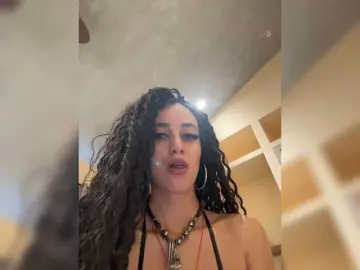 Bongacams Sex Chat of --SATIVA--