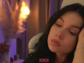 Bongacams Adult Video Chat of DrammaQueennnn