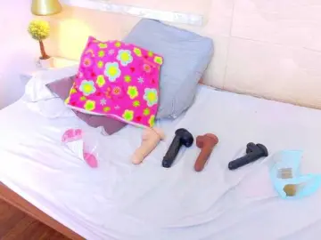 Bongacams Sex Cam of tiny-whore