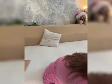 Bongacams Live Sex Cam of Incredible123