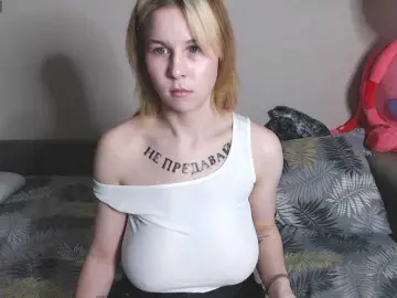 Bongacams Adult Webcam of RoyAngela