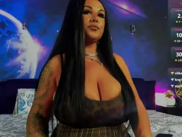 Bongacams Free Porn Cam of SierraQuinn