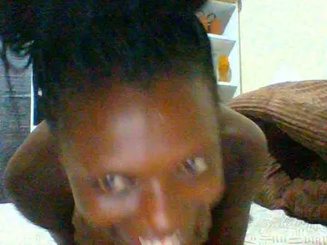 Bongacams Watch Live Sex Cams of Bella-22