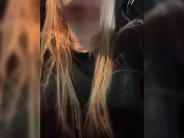 Bongacams Watch Live Sex Cams of -SexyMilf-