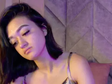 Bongacams Nude Webcam of LeahSaenz