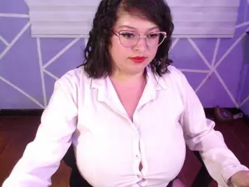 Bongacams Best live sex cam show of MiaaJoness
