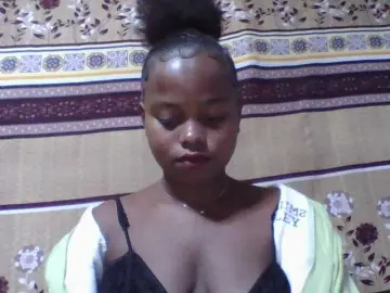 Bongacams Watch Live Sex Cams of Christine21
