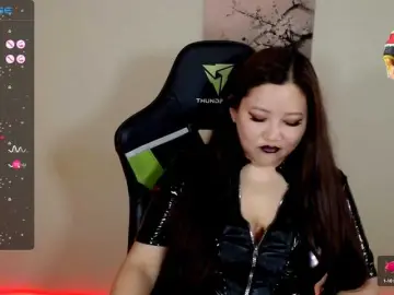 Bongacams Sex Cam of LisaAsianFlower