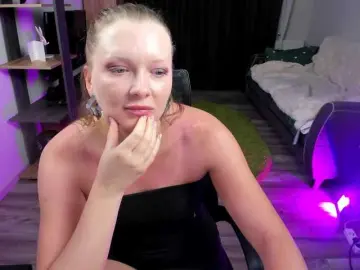 Bongacams Sex Cam of StrippingLady