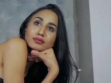 Bongacams Free Live Porn of LexxyPlay