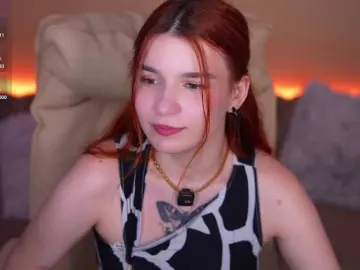Bongacams Live Porn of RedShinee
