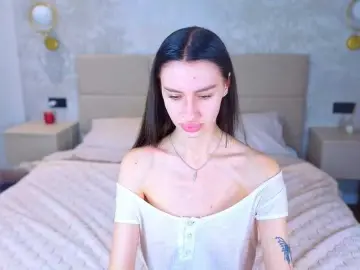 Bongacams Sex Cam of SnowWhiteee