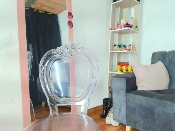 Bongacams Live Sex Cam of Zully-Green