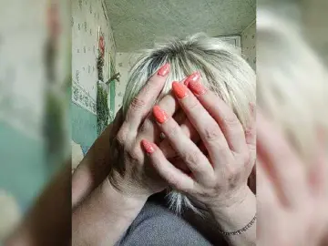 Bongacams Free Live Porn of HelenaGloss