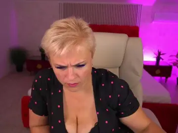 Bongacams Live Porn of CrystalVibe