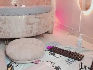Bongacams Best live sex cam show of nylaroyale