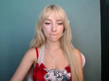 Bongacams Free Live Porn of LuciaGlow