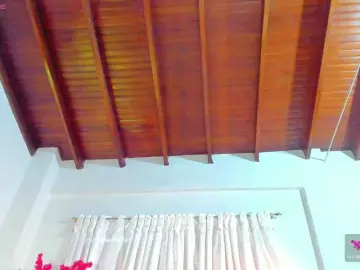 Bongacams Sex Cam of milfhorny69