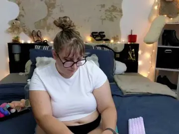 Bongacams Adult Video Chat of ElvinnaLaFrancaise