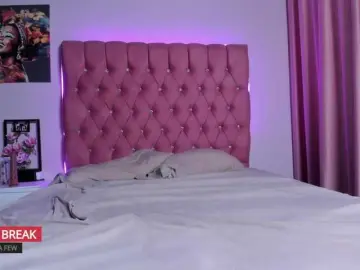 Bongacams Watch Live Sex Cams of Sisilv