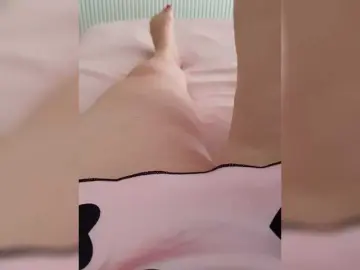 Bongacams Watch Live Sex Cams of Dia42
