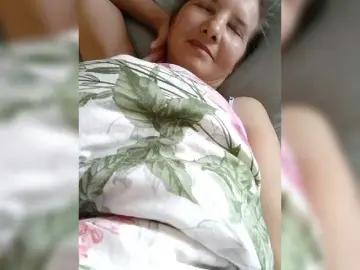 Bongacams Free Porn Cam of BarbiGirla