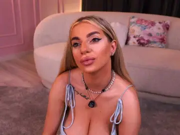 Bongacams Free Porn Cam of PearlPlenty