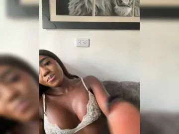 Bongacams Live Porn of NahomiEbony01