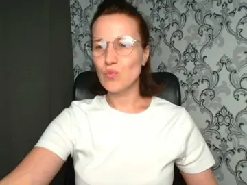 Bongacams Free Porn Cam of BellaKisss1