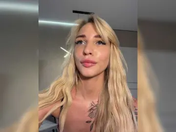 Bongacams Private Sex Chat of EwaBrown