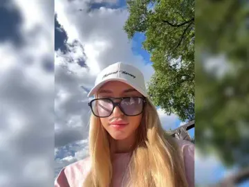 Bongacams Sex Chat of EwaBrown