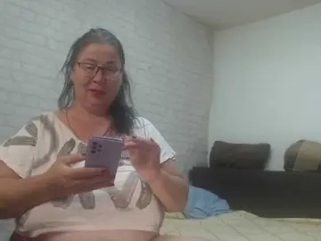 Bongacams Adult Video Chat of emmasquirt69