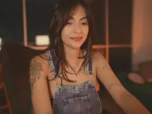 Cam4 Free Live Porn of rossaquenn