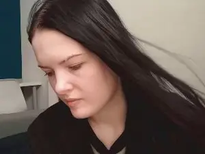 Cam4 Free Live Porn of AlineDubis
