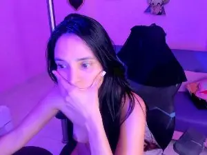 Cam4 Watch Live Sex Cams of doll_katiuska