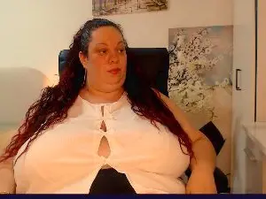 Cam4 Free Live Porn of mayabigtits
