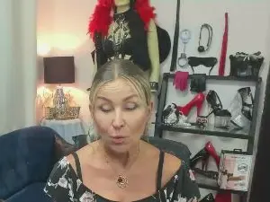 Cam4 Live Sex of crystal__xxx
