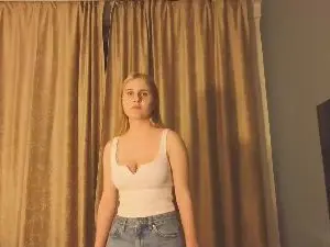 Cam4 Adult Video Chat of LeandraBachtell