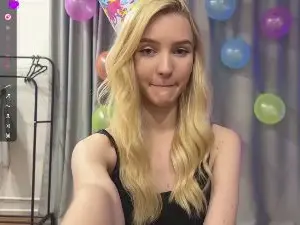 Cam4 Live Sex Cam of MeredithWojnar