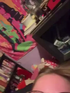Cam4 Free Live Porn of Lily7