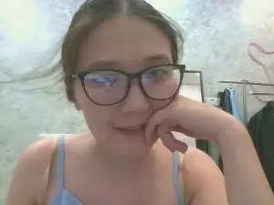 Cam4 Free Live Porn of LynetteBeedle