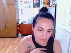Cam4 Live Porn of AngelOMoon