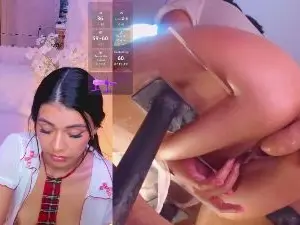 Cam4 Live Porn of LeahVegas
