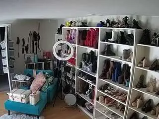 Camsoda Sex Cam of voyeurcam-missoliviablack-03