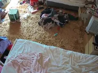 Camsoda Watch Live Sex Cams of voyeurcam-julmodels-whitebed-5