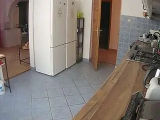 Camsoda Live Sex Cam of voyeurcam-julmodels-kitchen